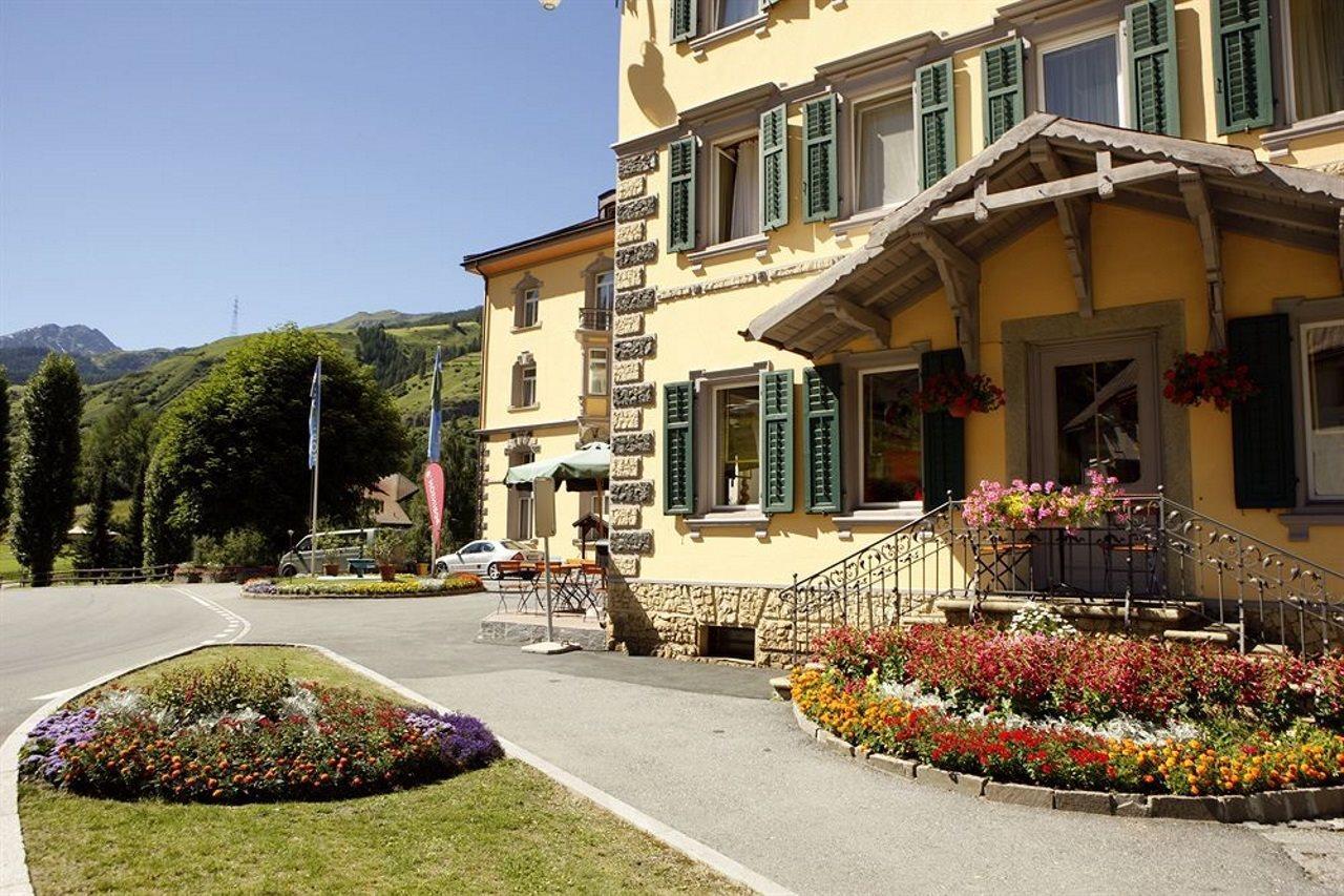 Robinson Club Schweizerhof Hotel Vulpera Exterior photo